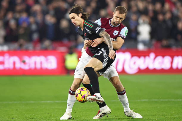 在一个充满 在一个充满